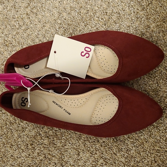 SO burgundy ballet flats